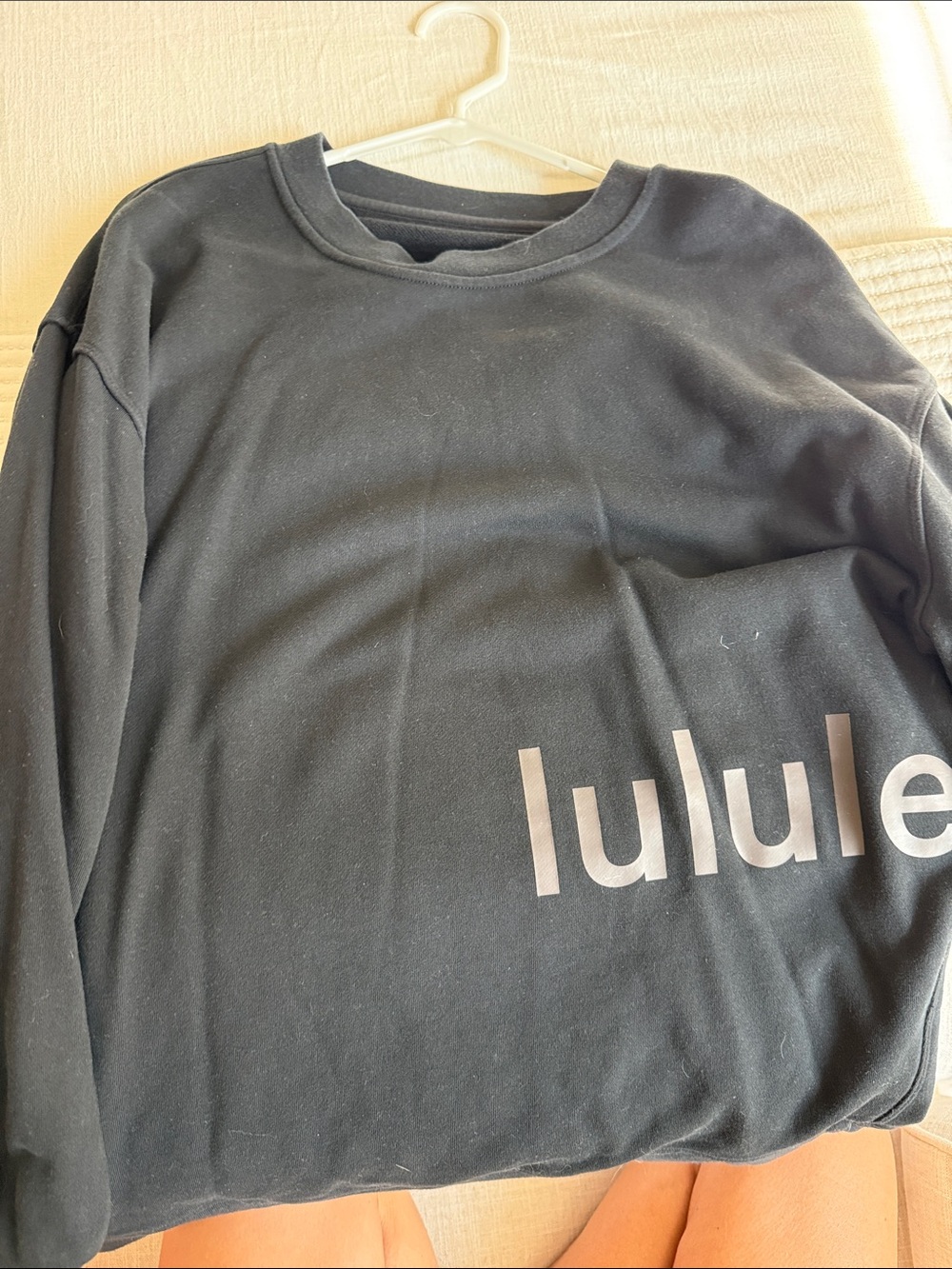lululemon athletica Women’s Black Pullover Sweatshirt with Logo